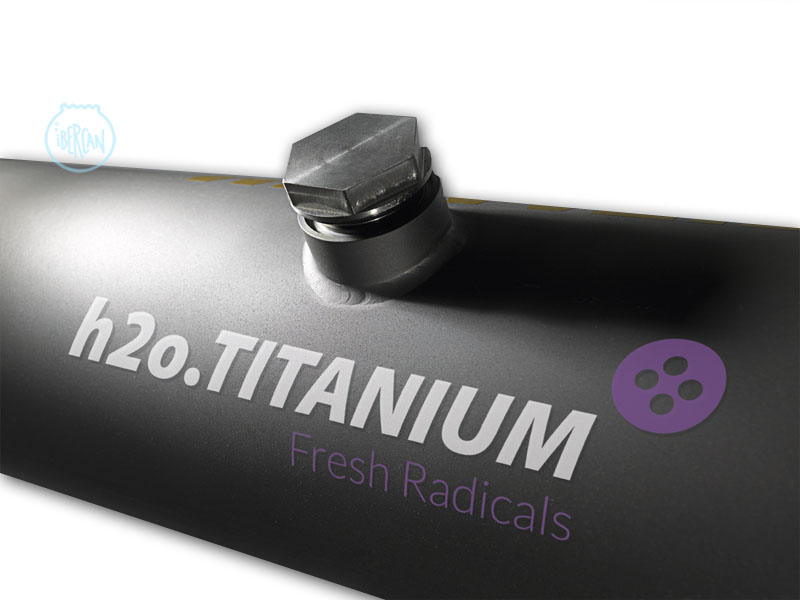 h2o TITANIUM AOP1 es un esterilizador de agua que combina de forma exclusiva el titanio con la radiacin ultravioleta.