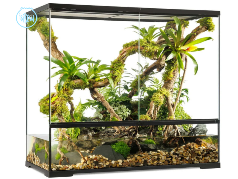 El Paludarium Pro de Exo Terra con zonas acu�ticas., terrestres y verticales. 